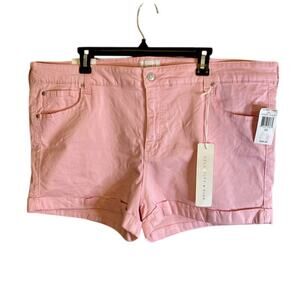 NWT Women's Plus 22W Celebrity Pink Orchid Pink Cuffed Shorts